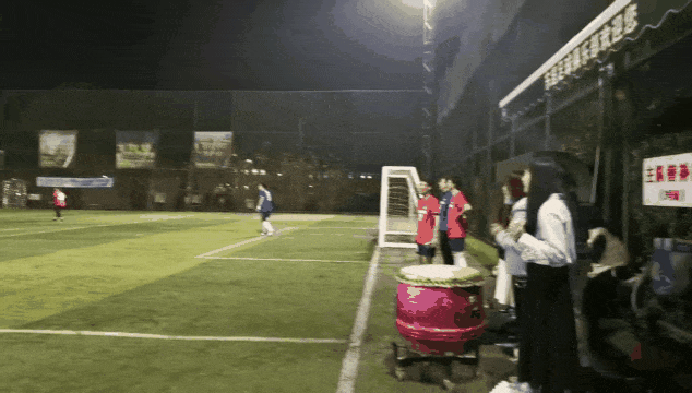 啦啦队加油视频.gif